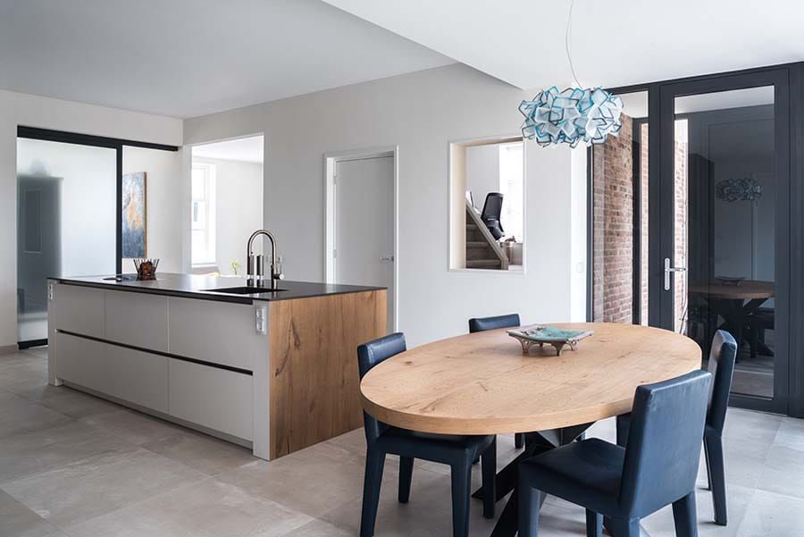 Mereno Lucca Wildfineer 4 zijdig PVC keuken met tafel